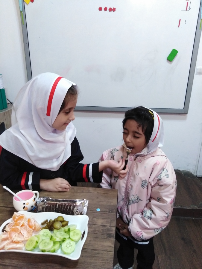 شکل سازی و آزمایش علوم اول رنگین کمان
